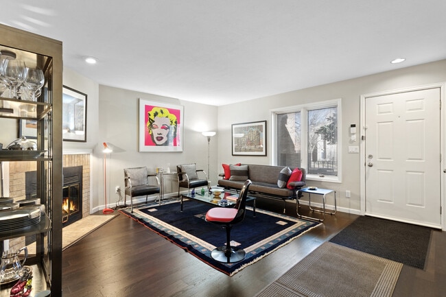 Photo - 221 S Garfield St