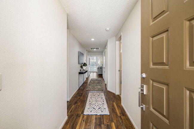 Photo - 55553 Winged Foot