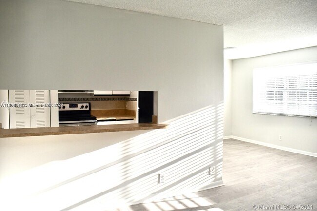 Photo - 8768 SW 3rd St