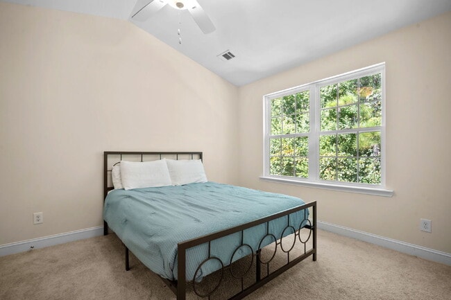 Photo - 3 Bedroom 2.5 Bath home in Azalea Square