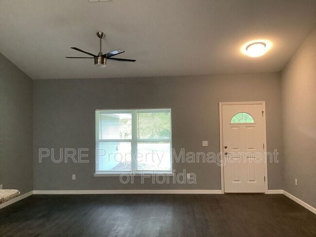 16 Bay Court Pass