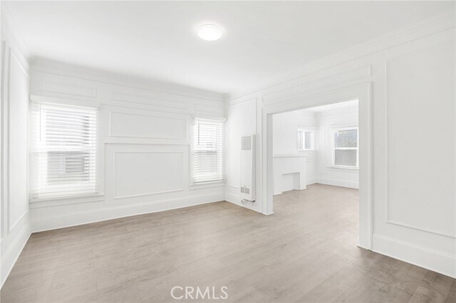 Photo - 548 N Kenmore Ave