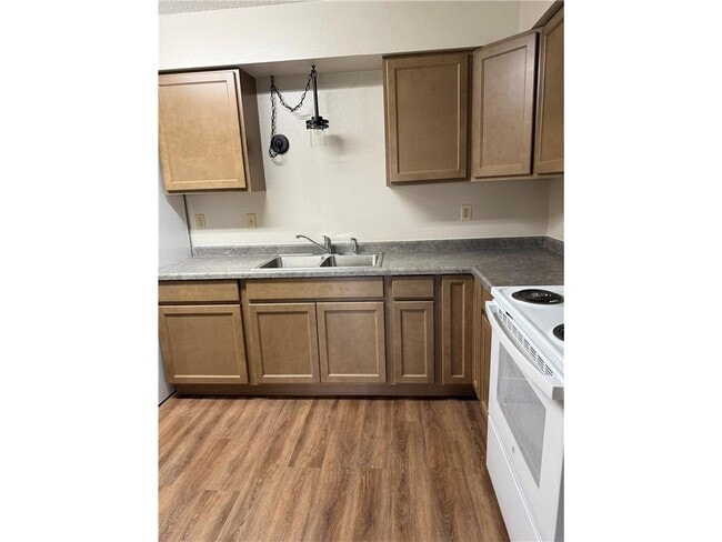 Photo - 1418 Black Oak Ave Unidad 105