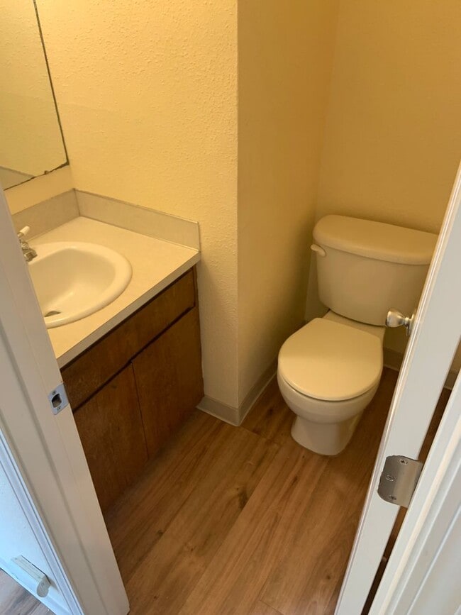 Photo - 164 - 2418/2420 NW 9th Unit 2420