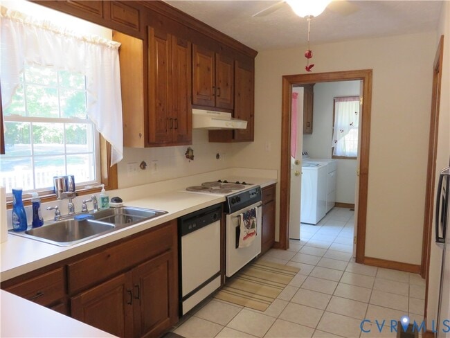 Photo - 5801 Wensleydale Dr