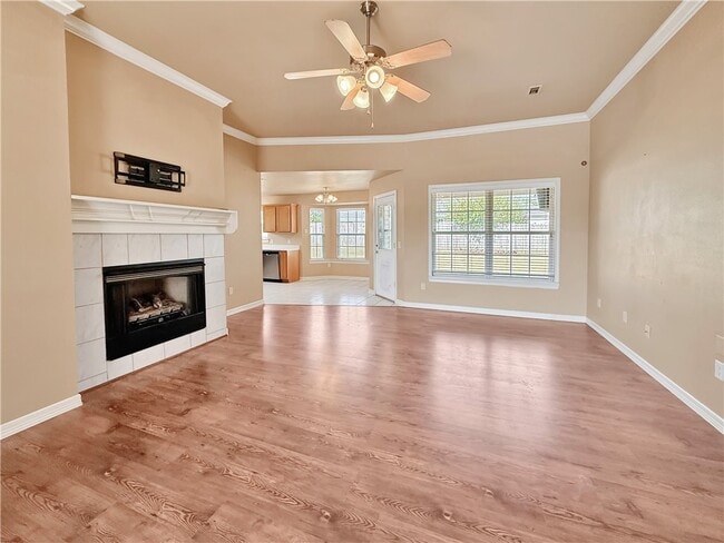 Photo - 910 SW Cheyenne Dr