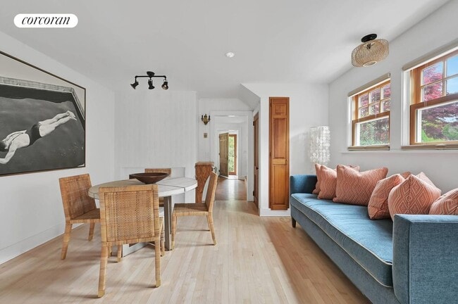 Photo - 32 Cooper St