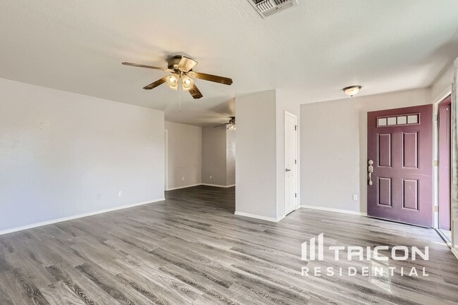 Photo - 3020 W Mariposa St