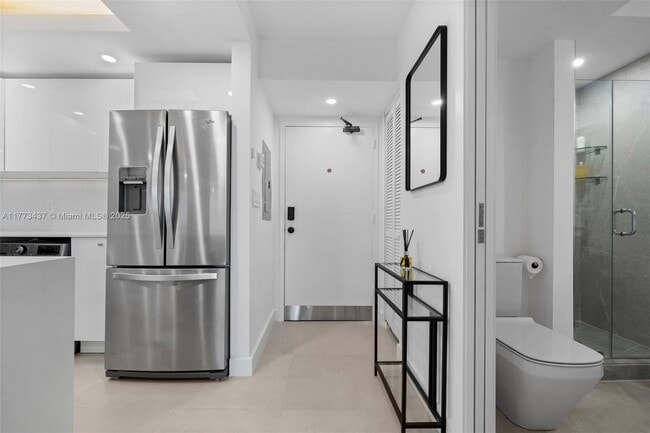 345 Ocean Dr Unit 326