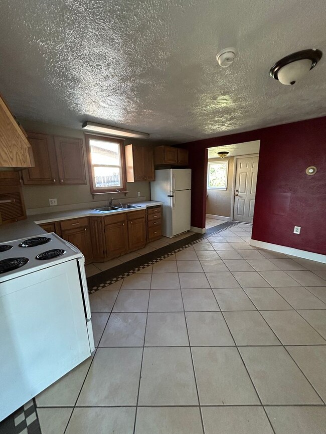 Photo - 1115 W Woolman St