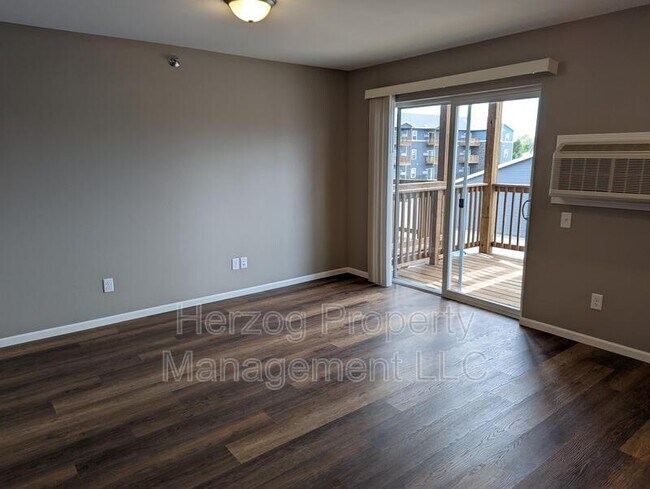 Photo - 233 Legion Field Rd Unidad Apt. 310