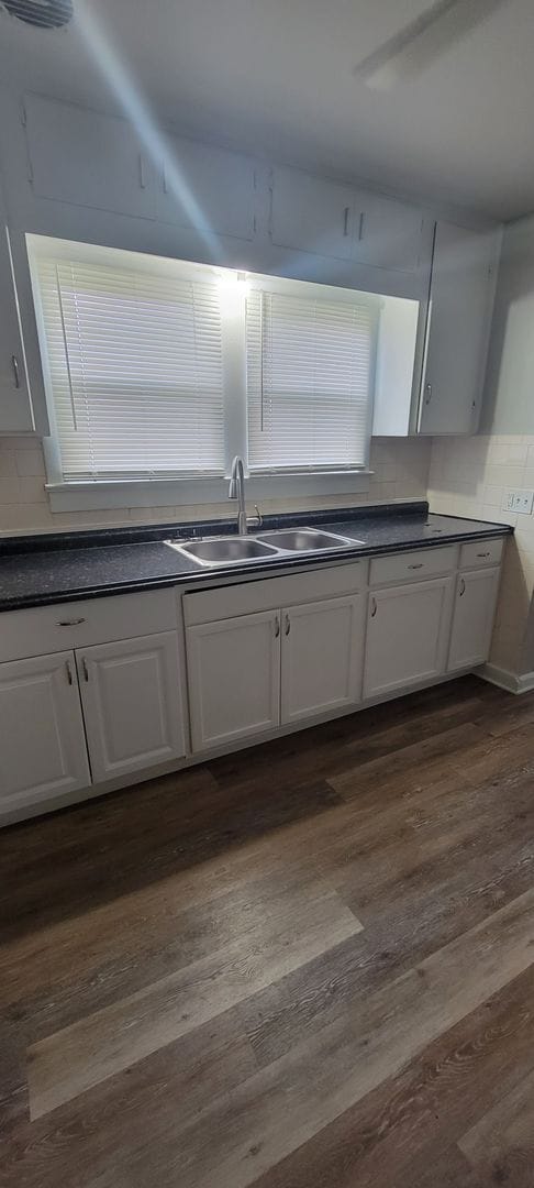 Photo - (COMING SOON) Newly Updated Spacious Two Bedroom w/Bonus Room- Single Home Near 21st and Post Rd.