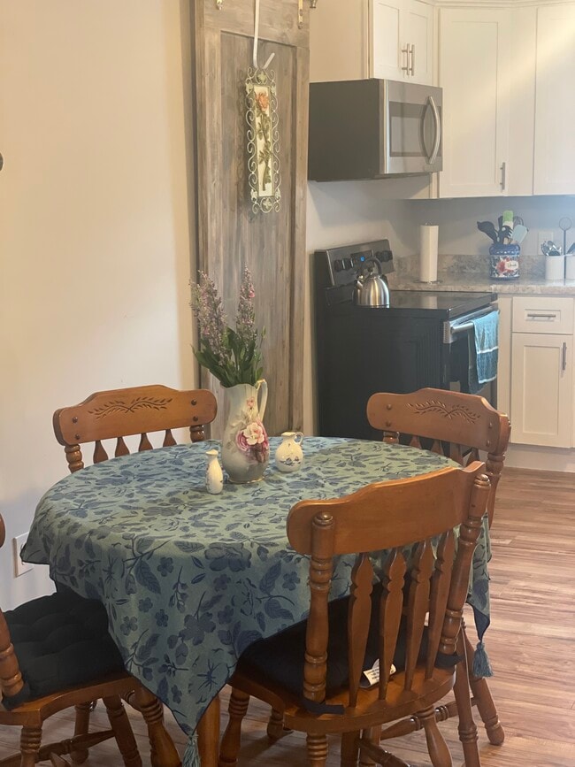 Photo - 327 Bordeaux Ave