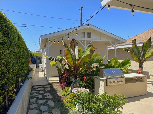 Building Photo - 20832 Henrietta St