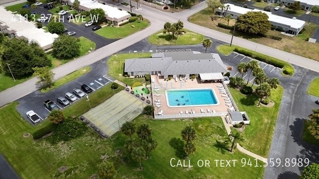 Photo - 4113 37th Ave W