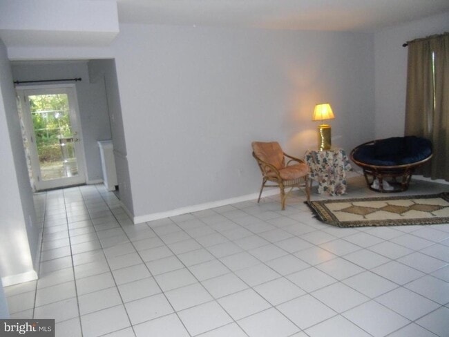 Building Photo - 1509 Pickford Ln