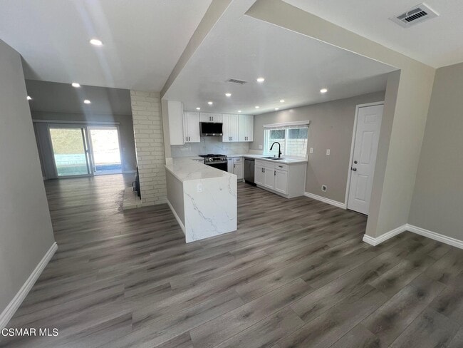 Photo - 2800 Regina Ave