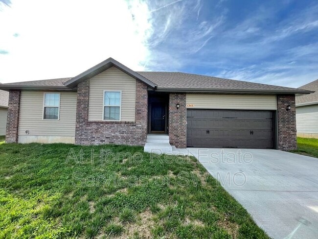 Building Photo - 1365 Marseilles Ave