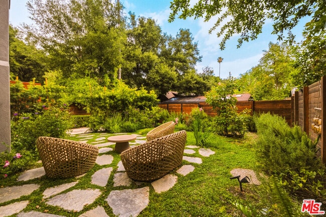 Photo - 2421 Liberty Ln