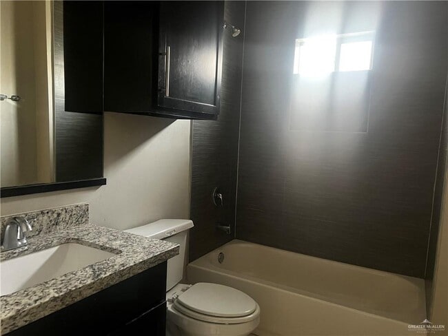 Photo - 9 Teak Dr Unit 2