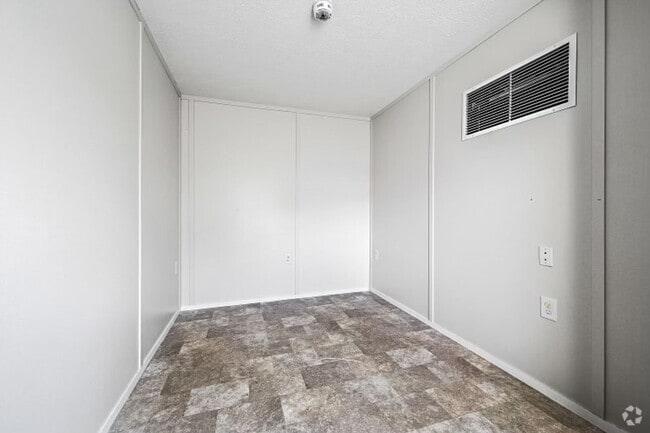 Building Photo - Lot 11 Rental