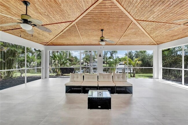 Photo - 15180 Lyneburg Ave