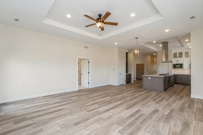 Photo - 1953 1st Ave SE