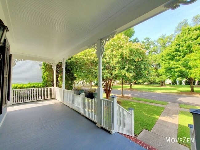 Photo - 17011 Hedgerow Park Rd