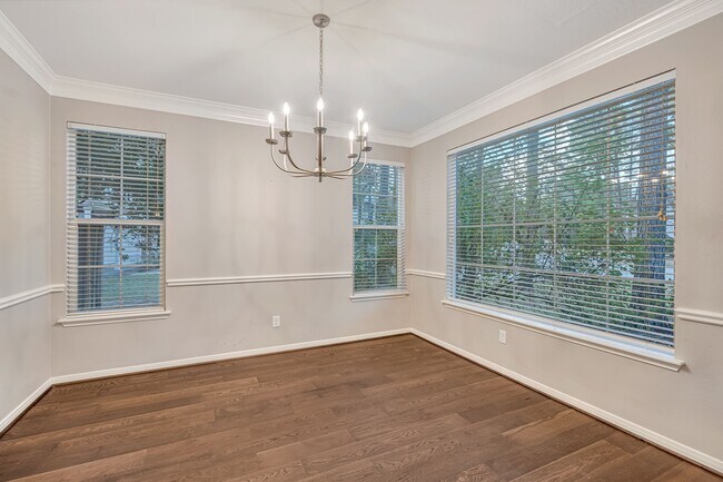 Photo - 199 Maple Path Pl