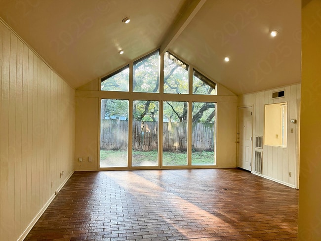 Photo - 11110 Whisper Hollow