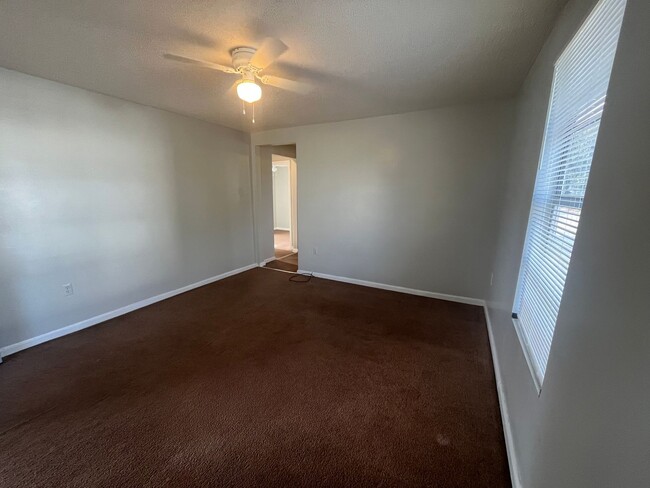 Photo - 4301 Worth St