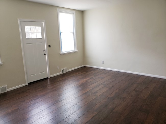 Photo - 51 Sterling St