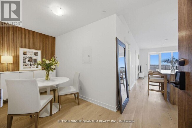 Photo - 1035 Southdown Rd Unit 1903