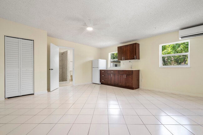 1001 NW 116th St Unit Studio