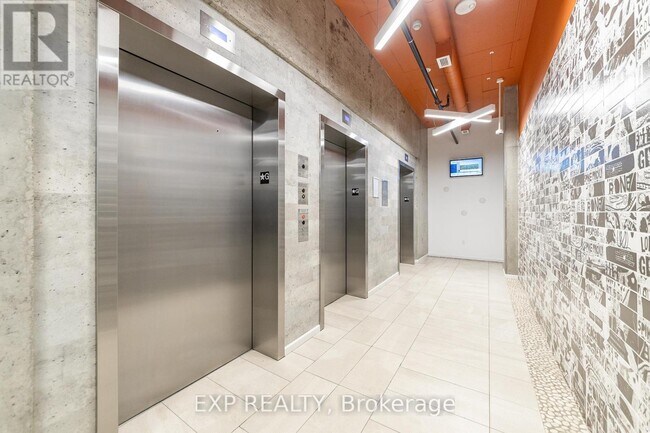 Photo - 105 Champagne Ave S Unit 2709