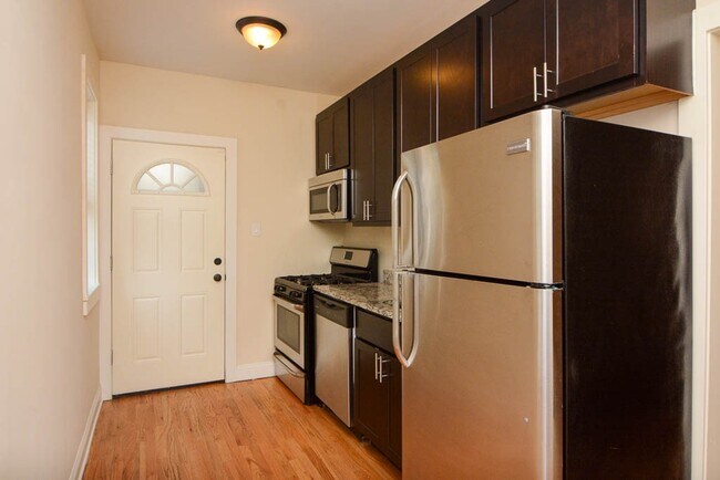 Photo - 4139 N Ashland Ave Unidad S2