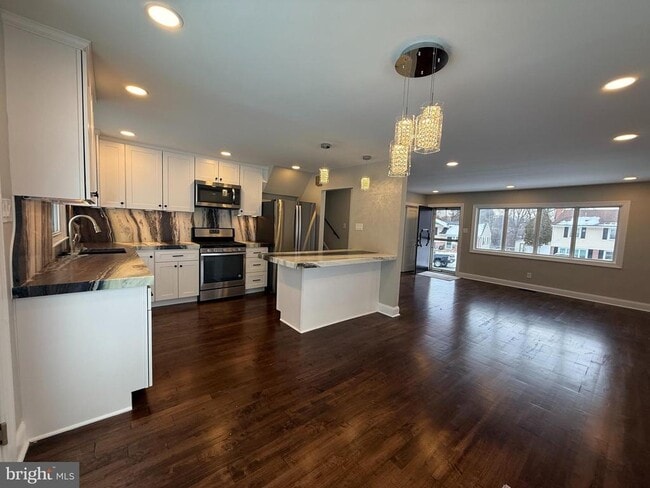 Photo - 41 Dorset Dr