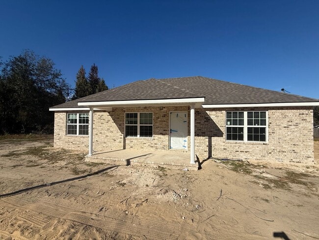 Building Photo - 3 Bed/2 Bath New Built Brick Home