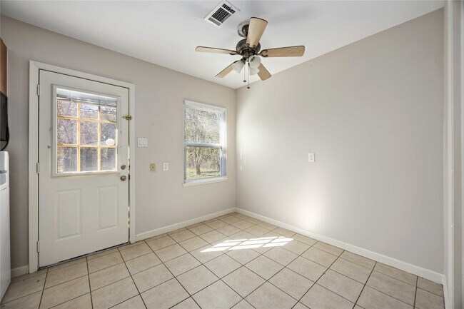 Photo - 6713 Barney Rd