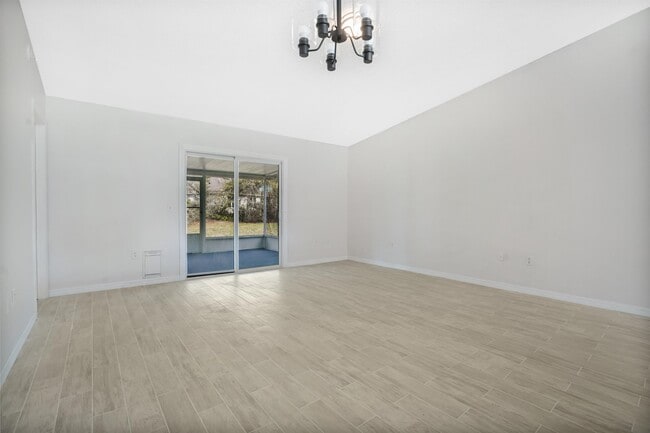 Photo - 617 4th Ave N