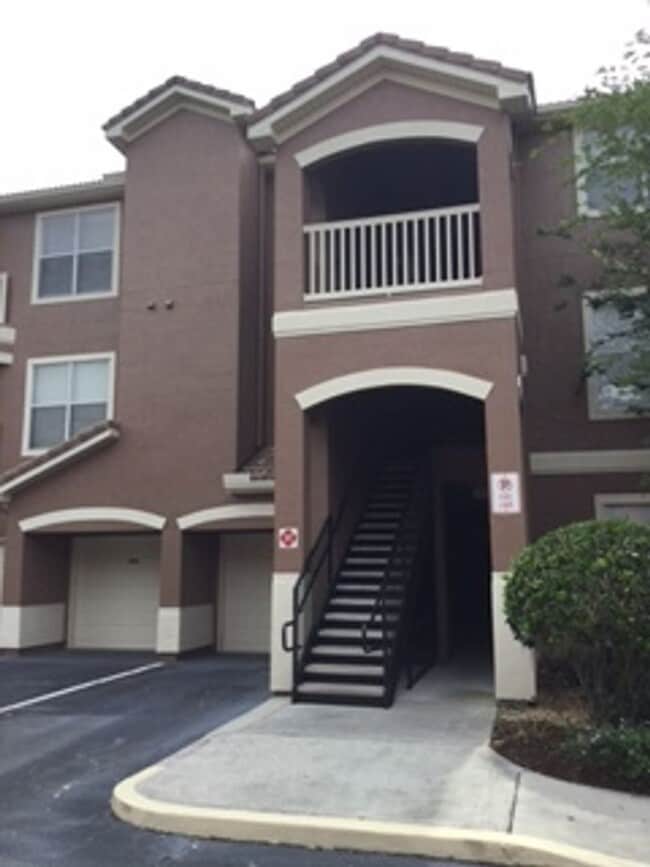Building Photo - Condo for rent - 3rd floor in gated community