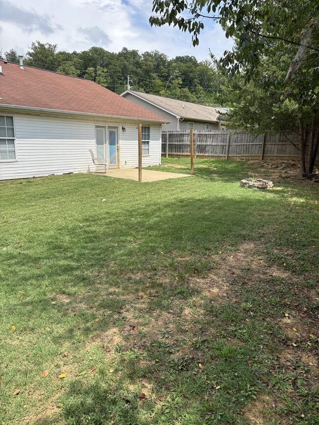 6359 Gary Moore Ln