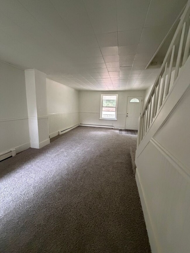 398 Valley Rd