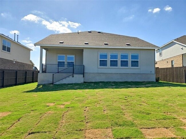 1816 Boggy Creek Ranch Rd