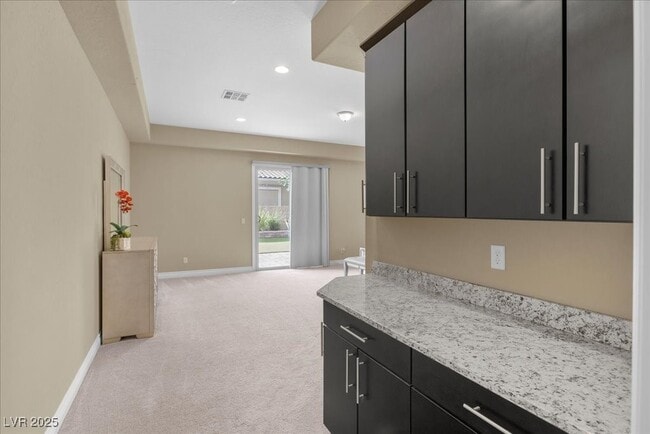 Building Photo - 11 Carolina Cherry Dr