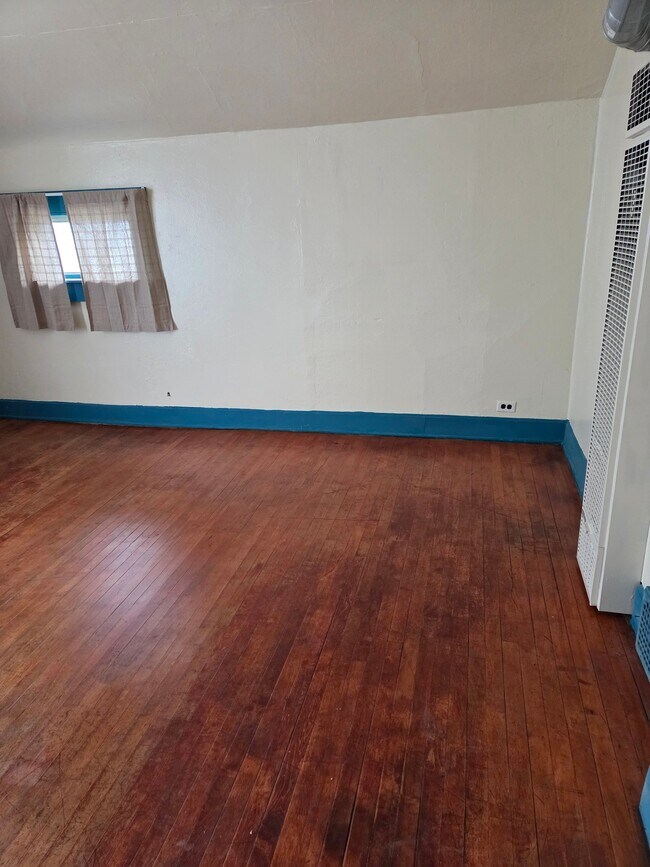 Photo - 118707 Logger St Unit Upper
