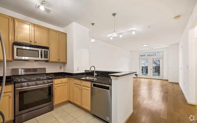 Building Photo - 2665 Prosperity Ave Unit 246 Rental