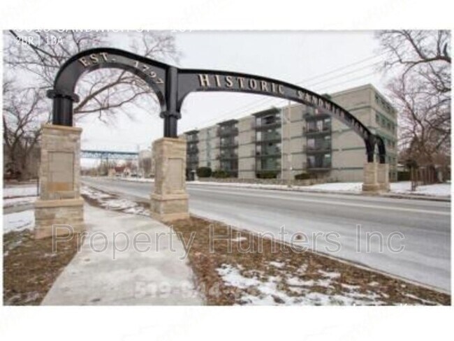 Photo - Somerset Manor