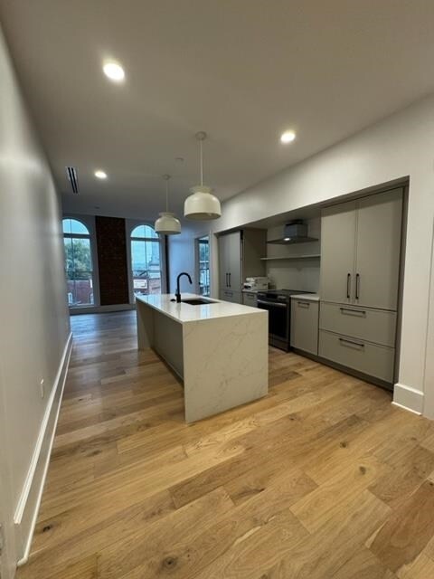 Photo - 136 Main St Unidad 205