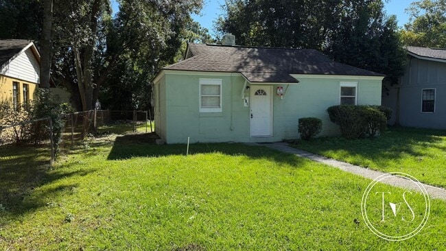 Photo - 910 Googe St